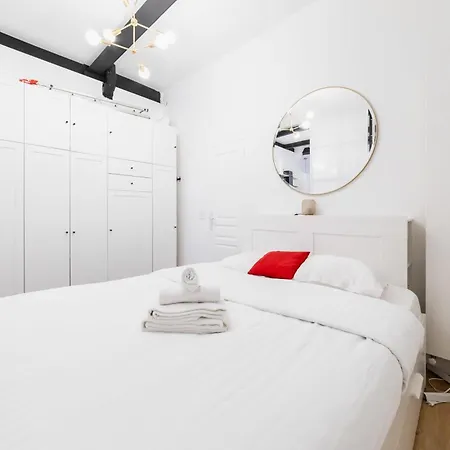 Confortable Equipe Sacre Coeur - 4p Apartamento