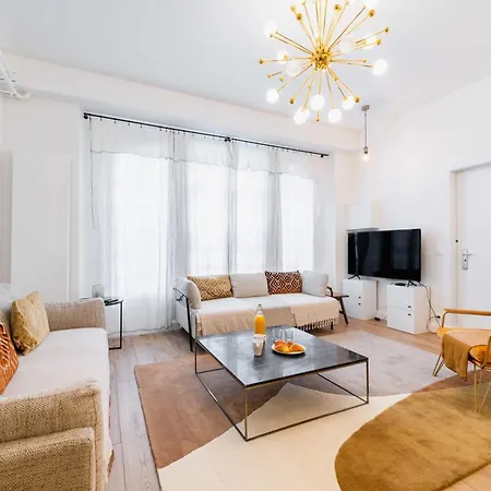 Confortable Equipe Sacre Coeur - 4p Apartamento